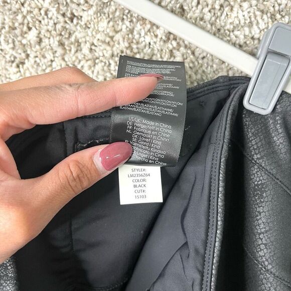 Liverpool Leggings Women’s 14 Black Faux Leather Crackled Snake Print - Picture 5 of 6